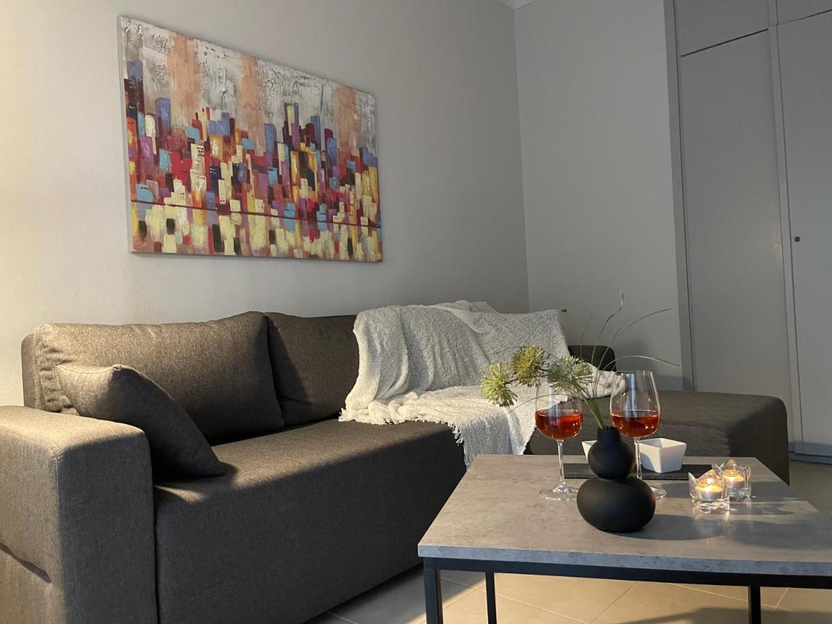 Green&Grey Apartment Kavala Bagian luar foto
